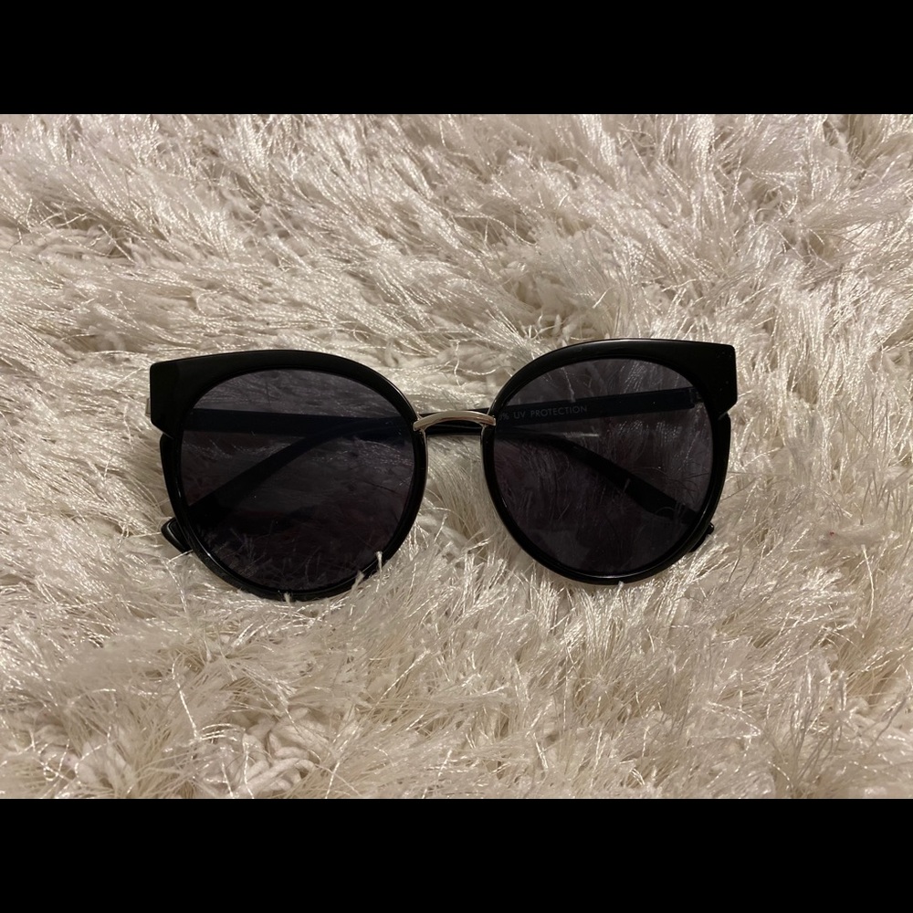 💥BP. 54mm round cat eye sunglasses